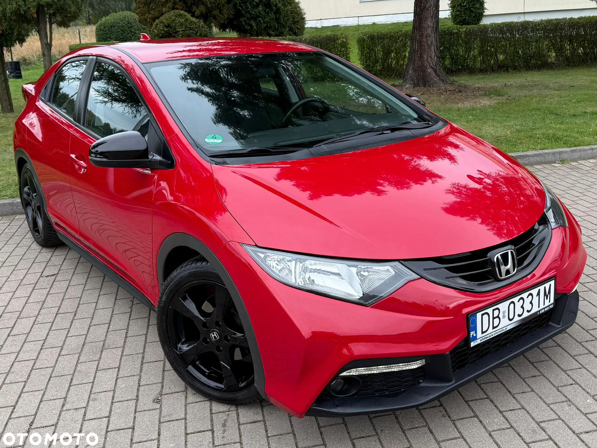 Honda Civic 1.8 i-VTEC Executive Black Edition - 11