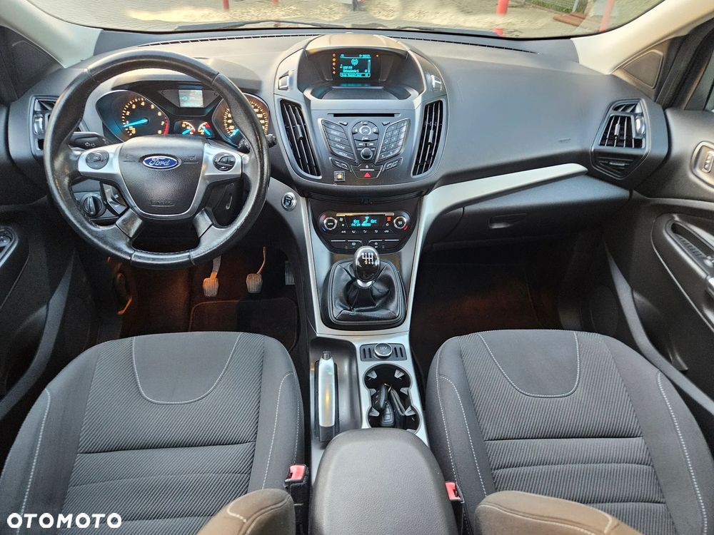 Ford Kuga - 24