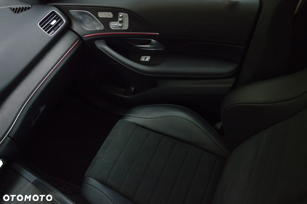 Mercedes-Benz GLE 300 d 4-Matic - 25