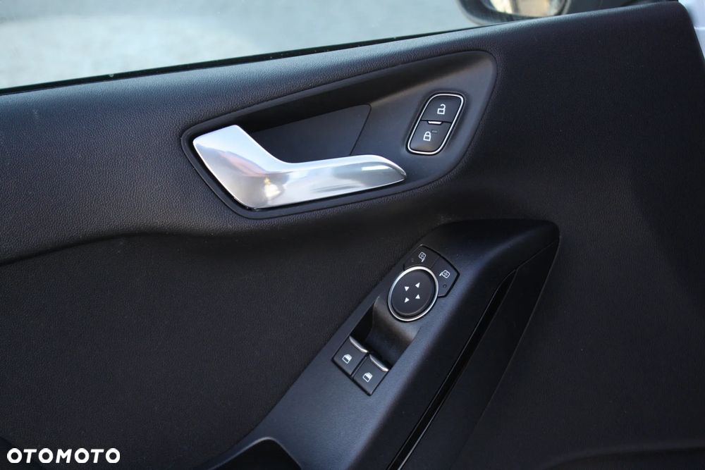 Ford Fiesta 1.1 COOL&CONNECT - 19