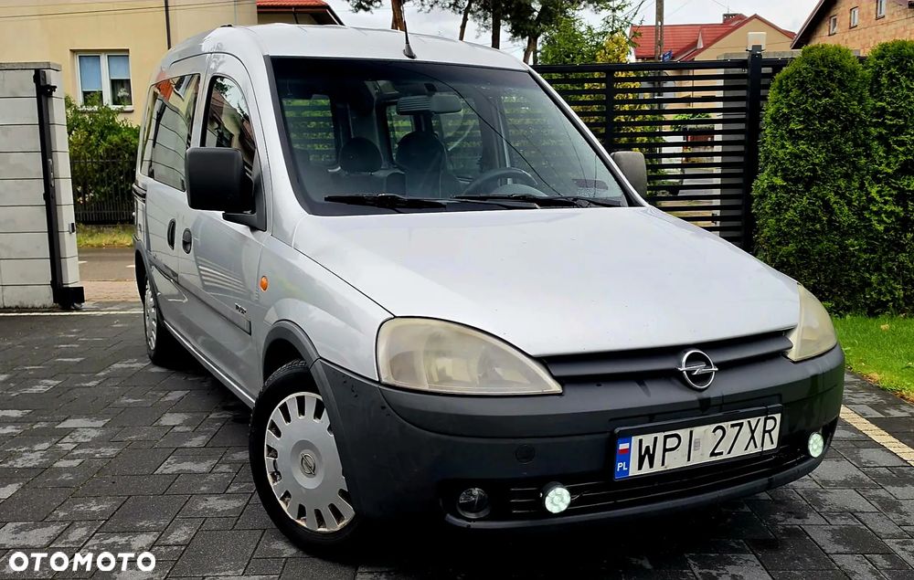 Opel Combo Tour Comfort - 1