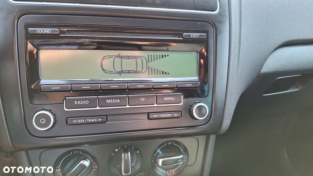 Volkswagen Polo 1.6 TDI Blue Motion Style - 23