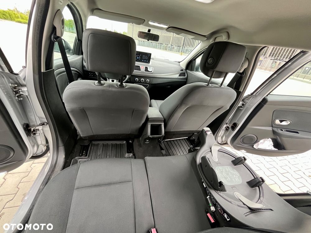 Renault Megane 1.6 16V 110 Authentique - 16