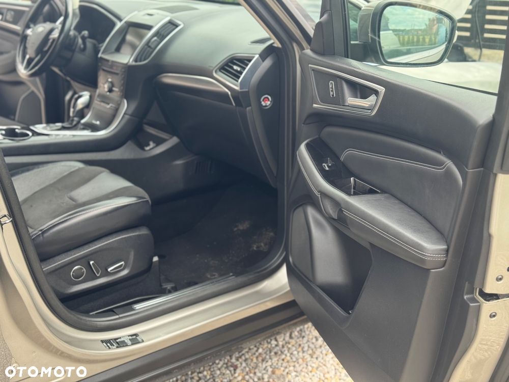Ford S-Max 2.0 TDCi 4WD Titanium PowerShift - 21