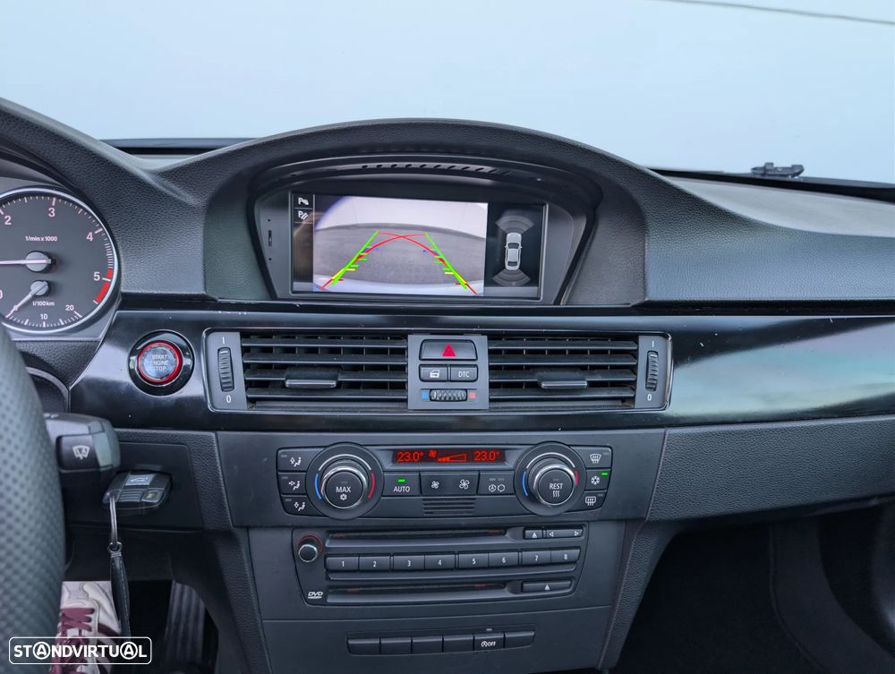 BMW 320 d Coupe - 15