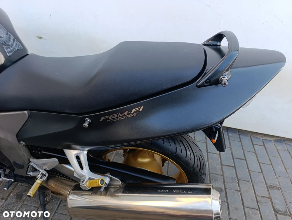Honda CBR - 18