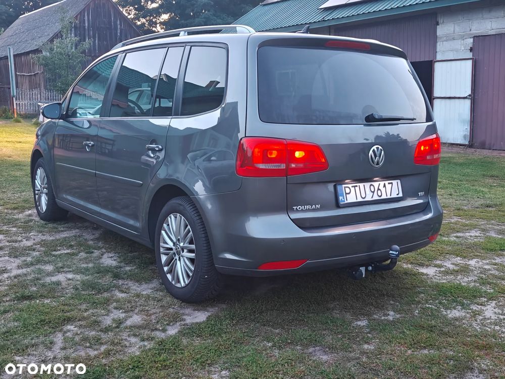 Volkswagen Touran - 3