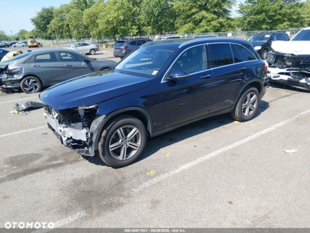 Mercedes-Benz GLC 300 4Matic 9G-TRONIC - 2