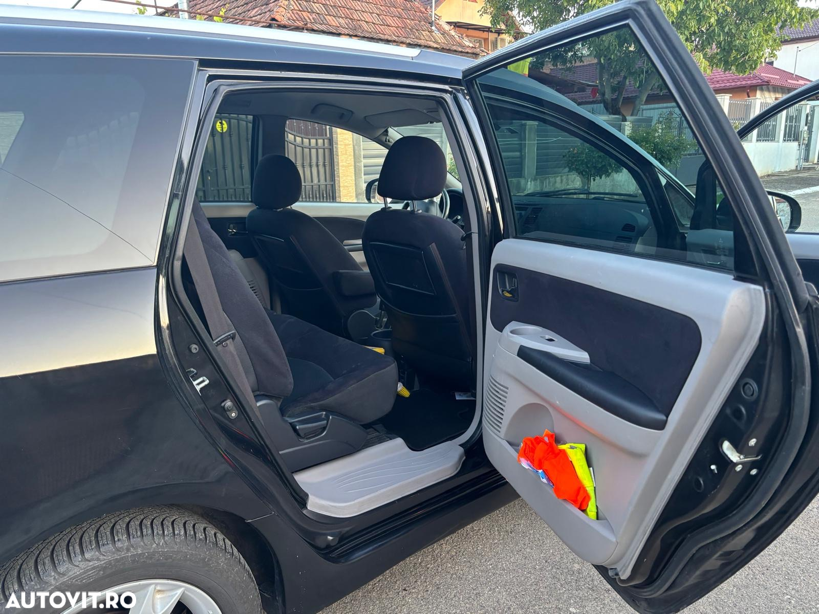 Mitsubishi Grandis 2.0 DI-D 7-Sitzer Intense - 8