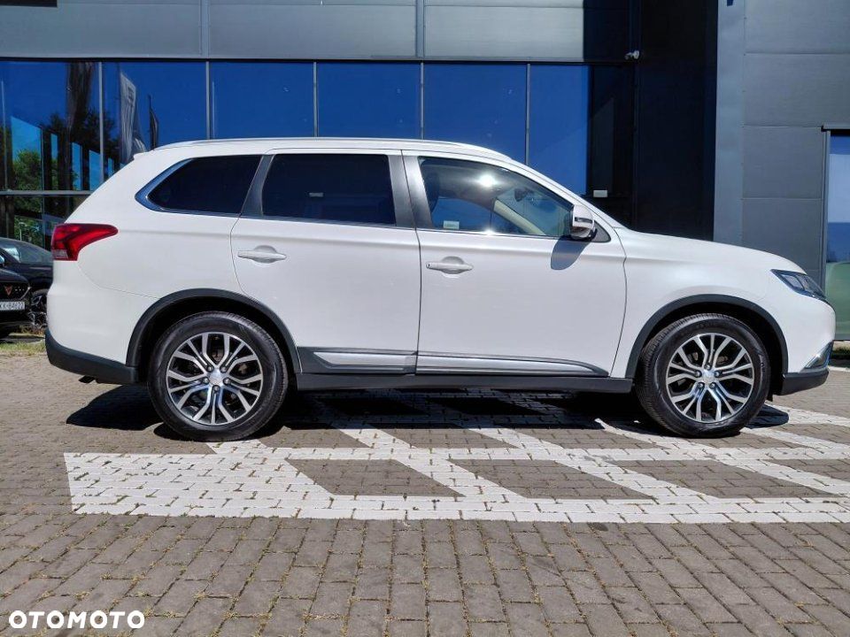 Mitsubishi Outlander - 5