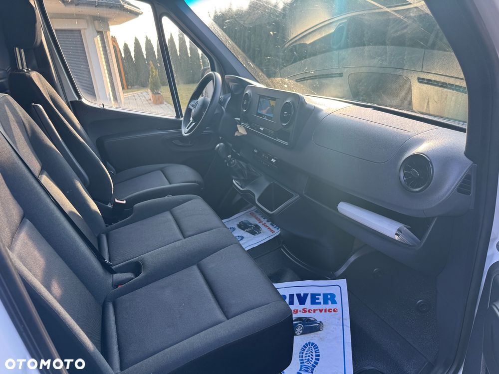 Mercedes-Benz Sprinter - 7