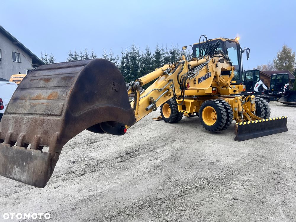 Komatsu 4x4x4 ramię łamane Koparka kołowa KOMATSU  PW98MR-8 10ton 4x4x4 ośki skrętne Ramię 3x łamane BEZ DPF i ADBLUE 4 cyl dodatkowe wyjścia hydr Pług Podpory 2012 szybka zwinna Prosto z importu 1 właściciel Cat TEREX Liebherr Wacker Pw 98 Mr 8 11 - 27