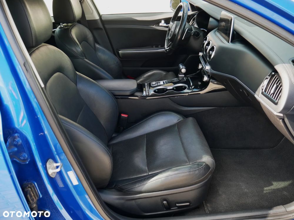 Kia Stinger 2.0 T-GDI GT Line - 22