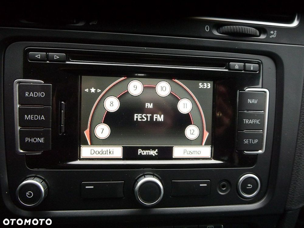 Volkswagen Golf 1.6 TDI DPF BlueMotion Technology MATCH - 21