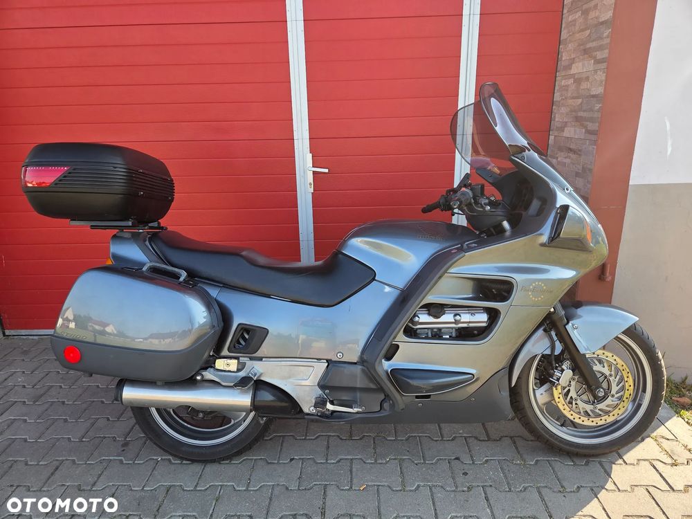 Honda ST - 1