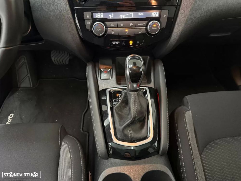 Nissan Qashqai — fotografia 16