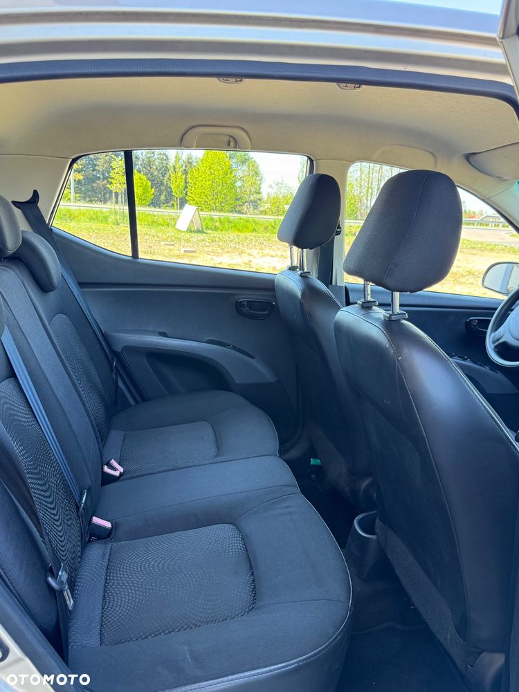 Hyundai i10 1.1 Classic + - 3