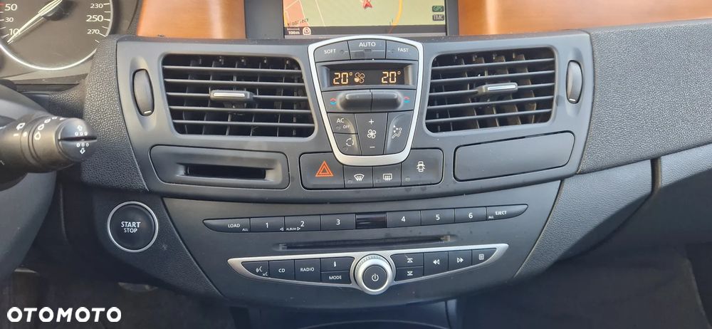 Renault Laguna 3.0 dCi V6 Initiale - 20