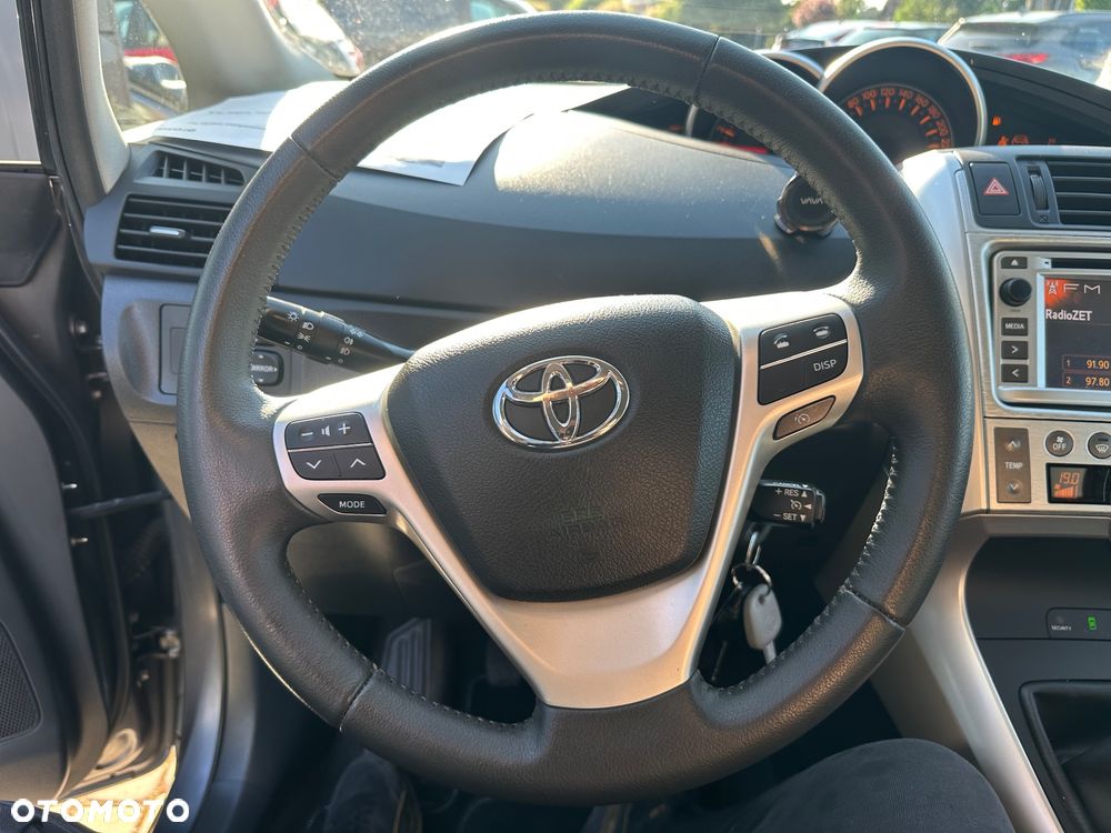 Toyota Verso 1.8 5-Sitzer Skyview Edition - 10