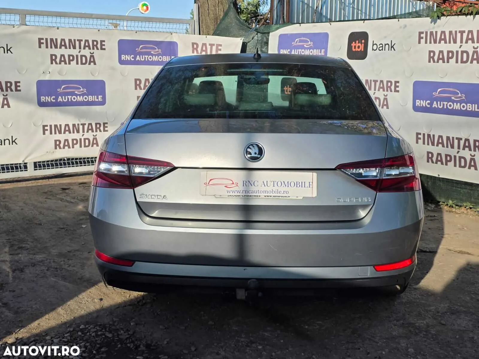 Skoda Superb 2.0 TDI Style - 8