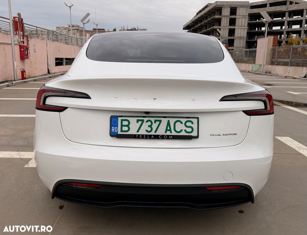 Tesla Model 3 Long Range AWD Premium - 4