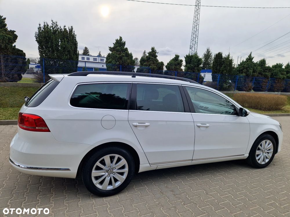 Volkswagen Passat - 14