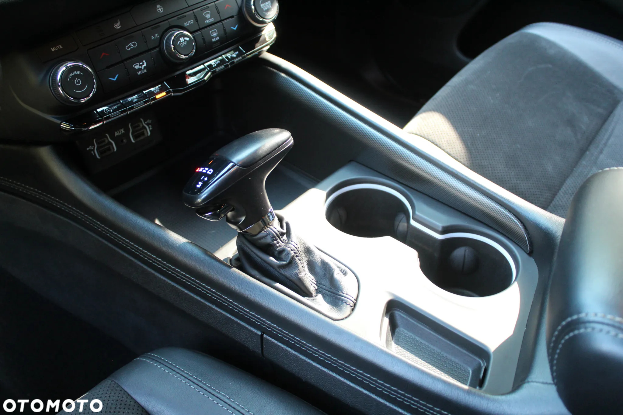 Dodge Durango - 27