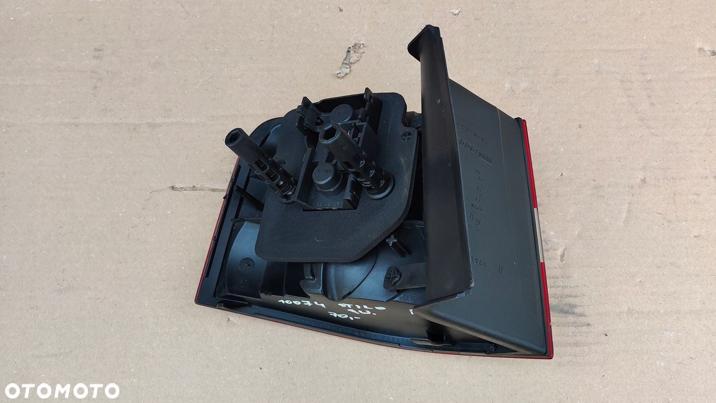 Fiat Stilo SW kombi lampa tylna prawa.Kompletna - 9