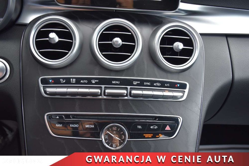 Mercedes-Benz Klasa C 200 T 4Matic 7G-TRONIC AMG Line - 16