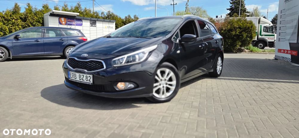 Kia Ceed 1.4 CVVT Dream-Team Edition - 4