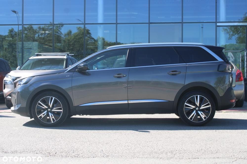 Peugeot 5008 - 8