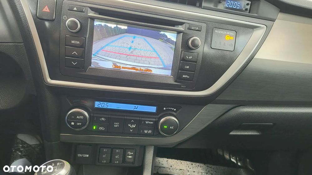 Toyota Auris 1.4 D-4D Premium - 15