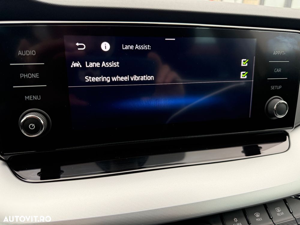 Skoda Octavia 2.0 TDI DSG Ambition - 32