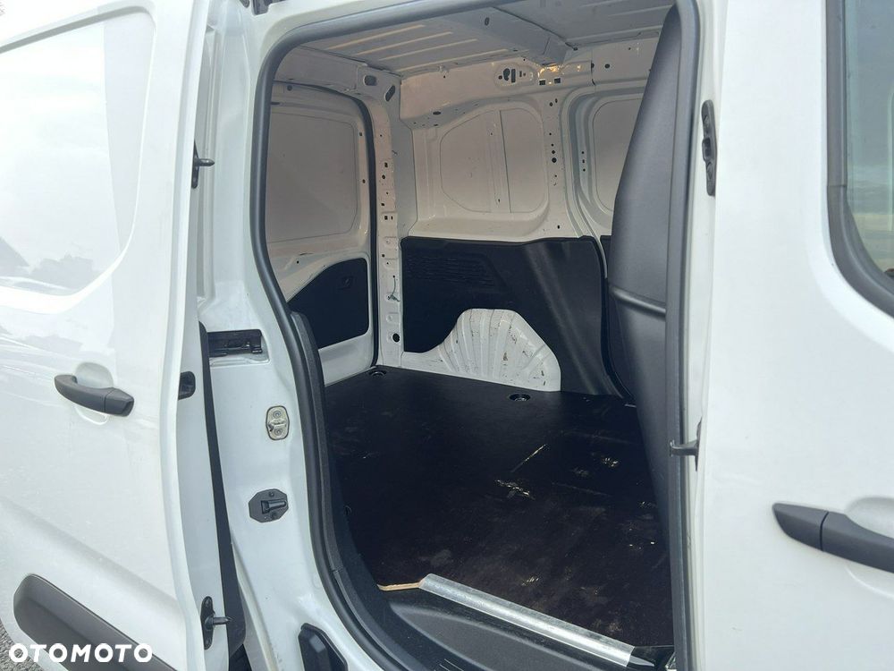 Toyota Proace City - 10