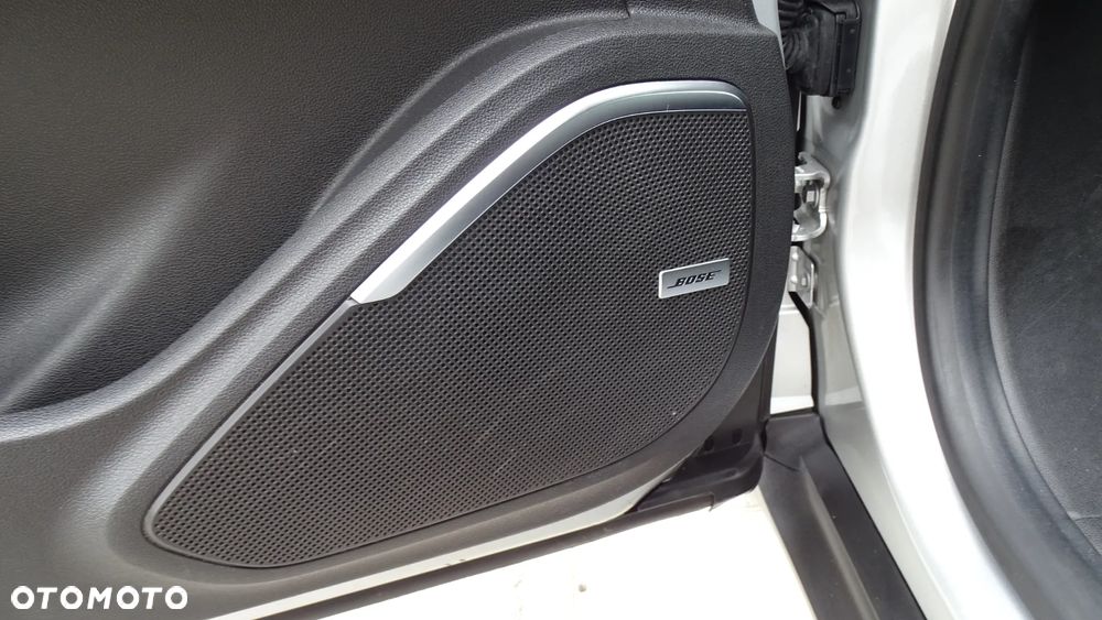Renault Scenic ENERGY TCe 130 BOSE EDITION - 15