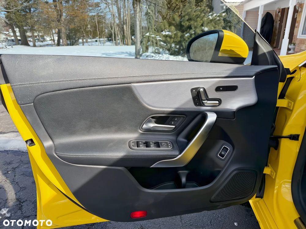 Mercedes-Benz CLA 250 4-Matic AMG Line - 7