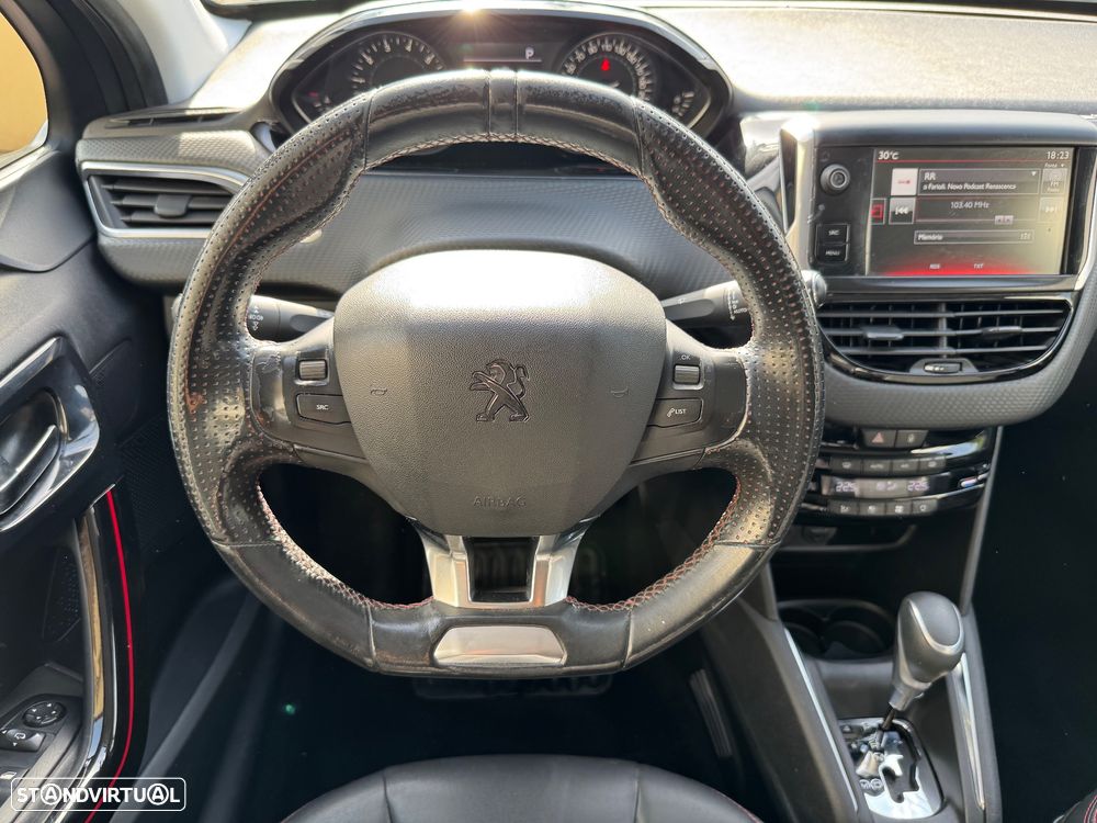 Peugeot 208 1.2 PureTech GT Line EAT6 - 28