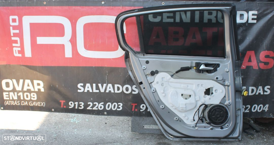 Porta de Trás do Lado Esquerdo Peugeot 308 - 2