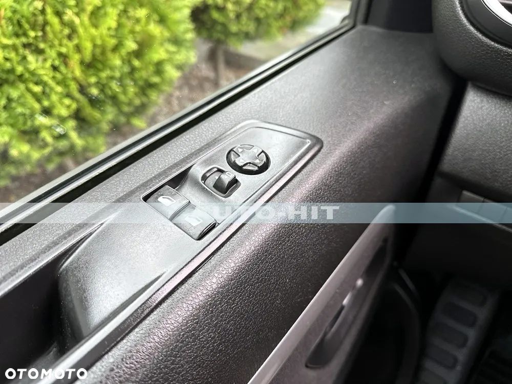 Opel Vivaro - 25