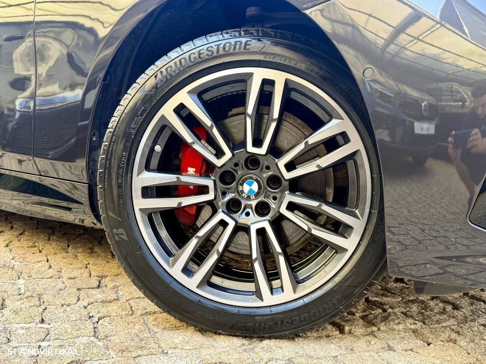 BMW 530 e Pack Desportivo M Pro - 3