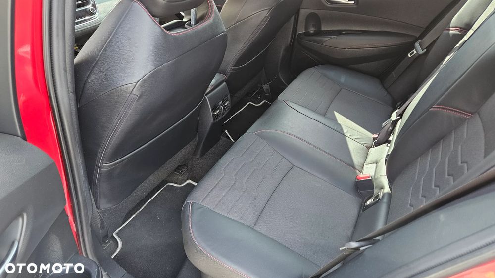 Toyota Corolla - 10