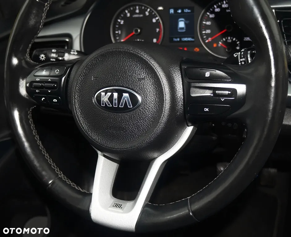 Kia Rio - 39
