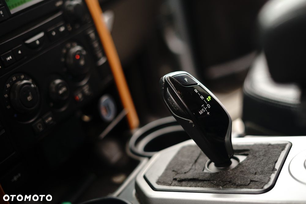 Land Rover Discovery 2.7D V6 HSE - 15