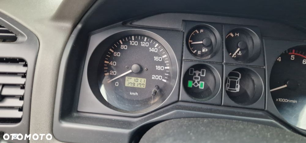 Mitsubishi Pajero 2.5 TD Classic - 6