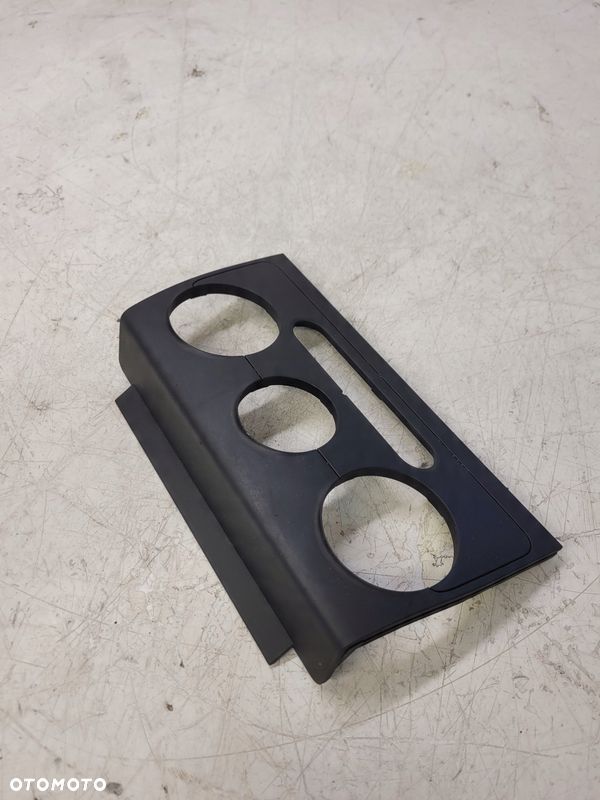 RAMKA PANELU KONSOLI AUDI A3 8P 8P0863263D - 3