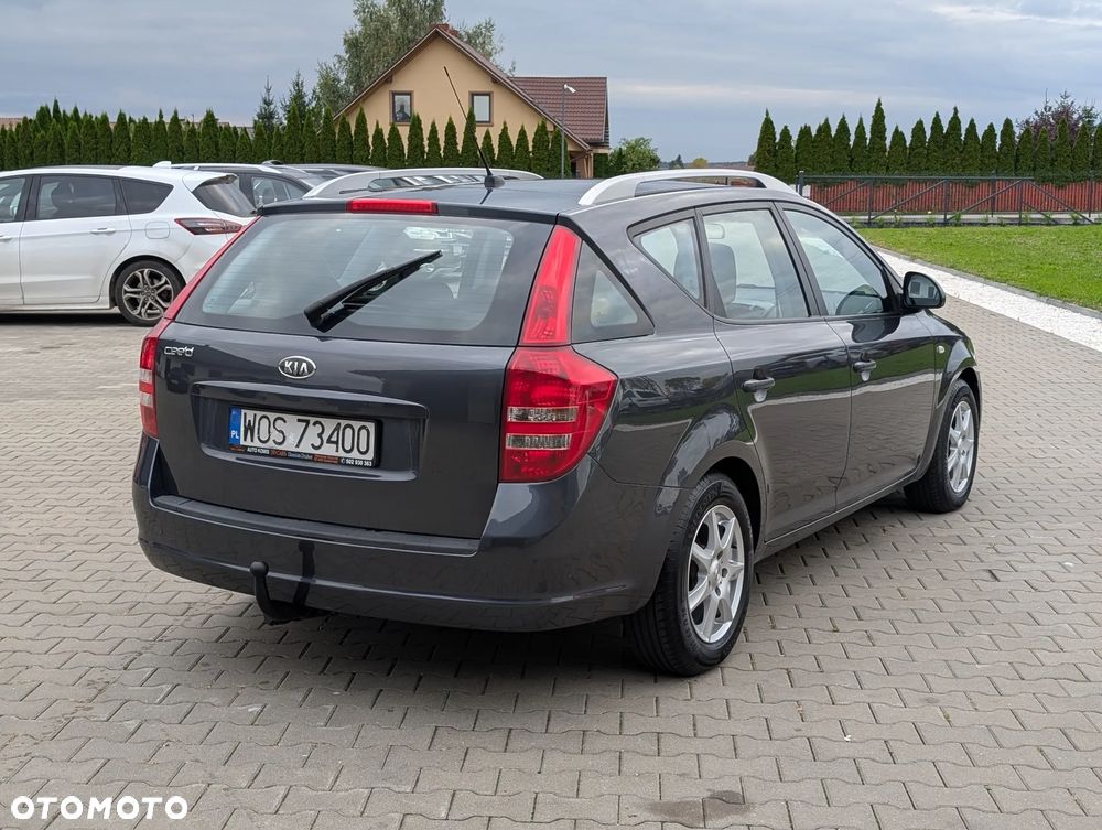 Kia Ceed - 17
