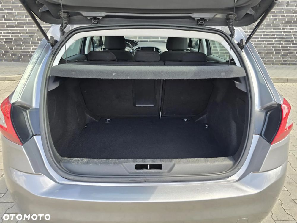 Peugeot 308 1.6 BlueHDi Business Line S&S - 17