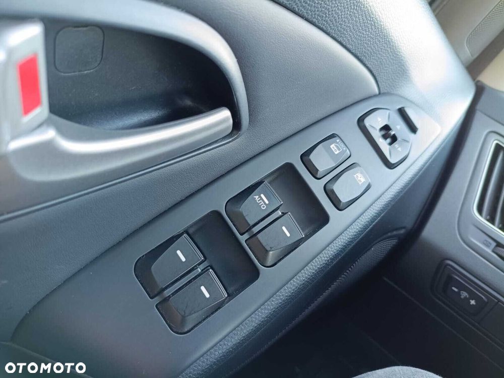 Hyundai ix35 1.6 GDI Comfort 2WD - 18