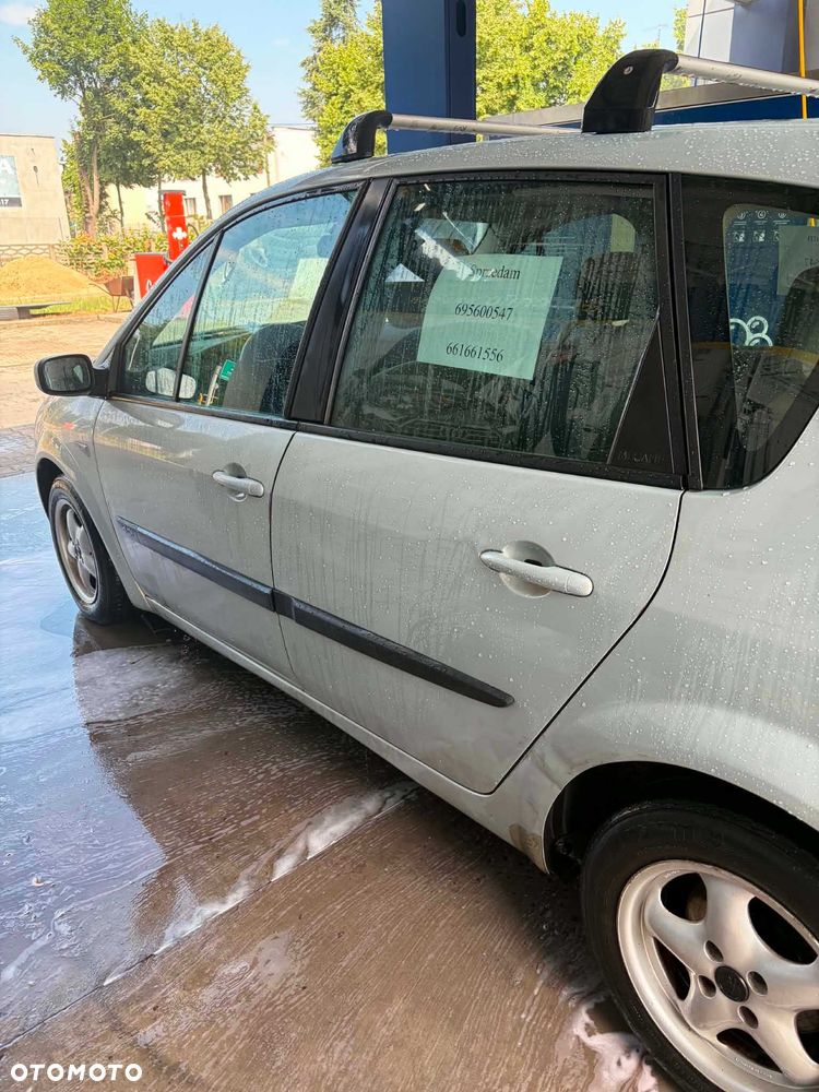 Renault Scenic - 4