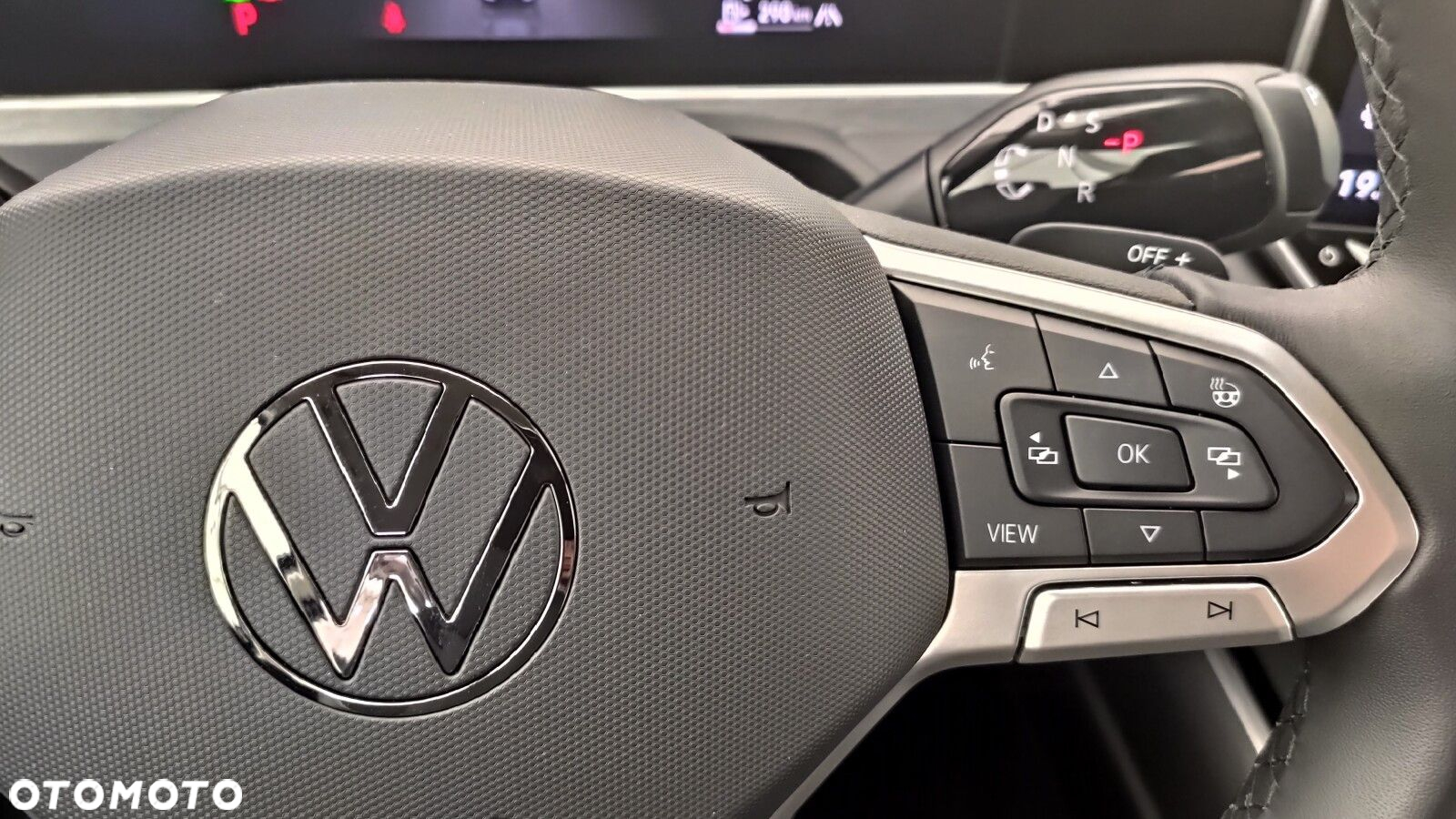 Volkswagen Passat - 19